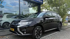 Gebruikt 2016 Mitsubishi Outlander P-HEV Edition SUV | € 17.945 (Eerlijke prijs)