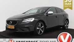 Zwart Gebruikt 2017 Volvo V40 Business Edition Stationwagen | € 13.699 (Eerlijke prijs)