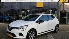 Gebruikt 2023 Renault Clio V Equilibre Hatchback | € 17.445 (Eerlijke prijs)