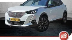 Wit Gebruikt 2022 Peugeot e-2008 GT SUV | € 18.925 (Eerlijke prijs)
