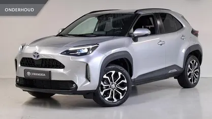 Gebruikt 2024 Toyota Yaris Cross Plus SUV | € 29.895 (Eerlijke prijs)