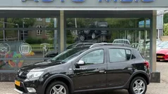 Gebruikt 2017 Dacia Sandero Lauréate Hatchback | € 7.995 (Eerlijke prijs)