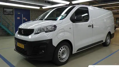 Wit Nieuw 2025 Peugeot e-Expert Van | € 30.722 (Eerlijke prijs)