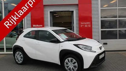 Gebruikt 2023 Toyota Aygo X Play SUV | € 15.900 (Goede deal)