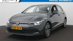 Grijs Gebruikt 2021 VW Golf VIII Style Hatchback | € 23.795 (Goede deal)