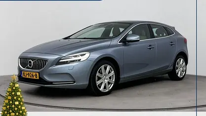 Blauw Gebruikt 2016 Volvo V40 Inscription Hatchback | € 16.900 (Eerlijke prijs)