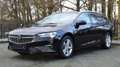 Zwart, metallic lak Gebruikt 2021 Opel Insignia Elegance Stationwagen | € 19.900 (Goede deal)