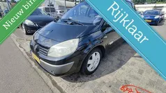 Zwart Gebruikt 2005 Renault Scénic II Luxe MPV | € 850 (Eerlijke prijs)