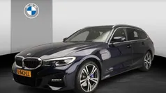 Gebruikt 2021 BMW 330e M Sport Stationwagen | € 37.900 (Eerlijke prijs)
