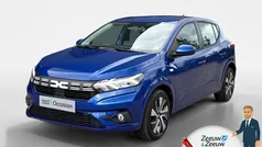 Bleu iron rqh (donker blauw) Gebruikt 2024 Dacia Sandero Expression Hatchback | € 18.435 (Eerlijke prijs)