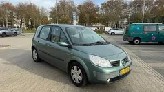 Groen (metallic) Gebruikt 2006 Renault Scénic II Expression MPV | € 2.450 (Eerlijke prijs)
