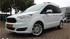Wit Gebruikt 2017 Ford Tourneo Courier Titanium MPV | € 12.450 (Eerlijke prijs)