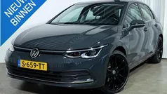Grijs Gebruikt 2020 VW Golf VIII Style Hatchback | € 21.995 (Goede deal)