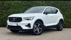 Gebruikt 2025 Volvo XC40 Plus SUV | € 45.940 (Eerlijke prijs)
