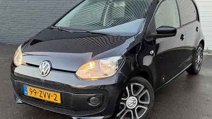 Occasion 2013 VW up! high up! Hatchback | € 5.250 (Eerlijke prijs)