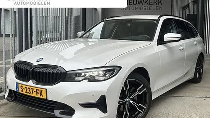Gebruikt 2021 BMW 320 Stationwagen | € 33.899 (Eerlijke prijs)