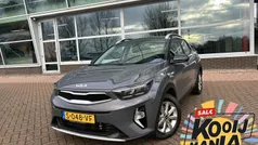 Perennial grey/black m Gebruikt 2023 Kia Stonic SUV | € 22.400 (Eerlijke prijs)
