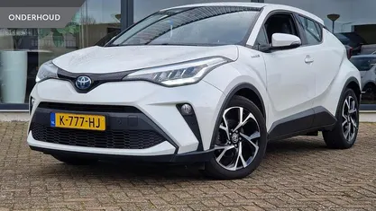 Gebruikt 2020 Toyota C-HR SUV | € 21.950 (Eerlijke prijs)