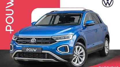 Occasion VW T-Roc Life 150 PK (110 kW) 2024 Blauw SUV