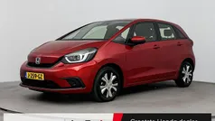 Rood, metallic lak Gebruikt 2020 Honda Jazz Elegance Hatchback | € 20.400 (Eerlijke prijs)
