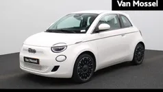 Wit Gebruikt 2023 Fiat 500e La Prima Hatchback | € 23.900 (Eerlijke prijs)