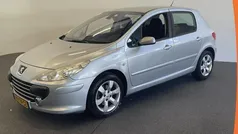 Grijs Gebruikt 2006 Peugeot 307 Premium Hatchback | € 1.990 (Goede deal)