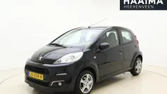 Zwart Gebruikt 2012 Peugeot 107 Active Hatchback | € 6.950 (Eerlijke prijs)