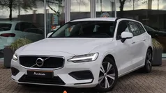 Gebruikt 2020 Volvo V60 Momentum Stationwagen | € 26.900 (Super prijs)
