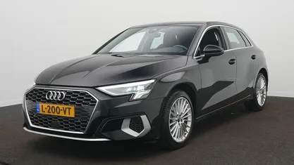 Zwart Occasion 2021 Audi A3 Sportback Advanced Hatchback | € 25.900 (Eerlijke prijs)