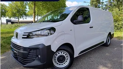 Wit Nieuw 2026 Peugeot e-Expert Van | € 36.895 (Goede deal)