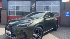 Groen Gebruikt 2024 Lexus NX450h+ Luxury Line SUV | € 59.000 (Eerlijke prijs)