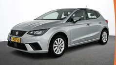 Grijs Gebruikt 2023 Seat Ibiza Business Hatchback | € 16.490 (Goede deal)