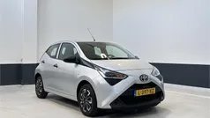 Grijs Gebruikt 2021 Toyota Aygo Hatchback | € 9.949 (Goede deal)