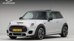 Wit, metallic lak Gebruikt 2018 Mini John Cooper Works Chili Hatchback | € 22.950 (Goede deal)