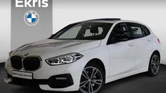 Wit Gebruikt 2021 BMW 118 Executive Hatchback | € 23.900 (Eerlijke prijs)