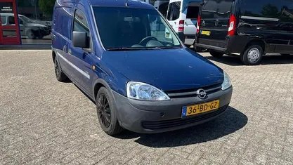 Overige Occasion 2002 Opel Combo Hatchback | € 950 (Goede deal)