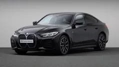 Zwart, metallic lak Gebruikt 2023 BMW i4 Shadowline Sedan | € 43.880 (Super prijs)