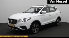 Wit Gebruikt 2020 MG ZS Luxury Sedan | € 15.995 (Eerlijke prijs)
