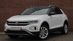 Wit Gebruikt 2023 VW T-Roc Style SUV | € 34.850 (Eerlijke prijs)