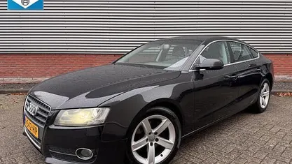 Zwart Occasion 2011 Audi A5 Sportback Premium Hatchback | € 11.450 (Goede deal)