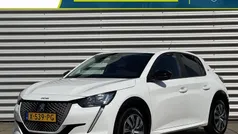 Gebruikt 2023 Peugeot e-208 Active Hatchback | € 19.940 (Super prijs)