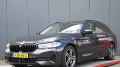 Grijs Gebruikt 2022 BMW 530e Comfort Edition Stationwagen | € 35.950 (Super prijs)