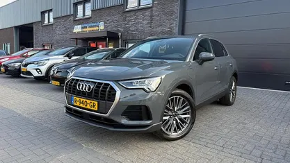 Grijs Gebruikt 2022 Audi Q3 Advanced SUV | € 31.950 (Super prijs)