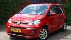 Rood Gebruikt 2018 VW up! high up! Hatchback | € 7.990 (Goede deal)