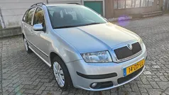 Grijs Gebruikt 2008 Skoda Fabia Stationwagen | € 2.250 (Eerlijke prijs)