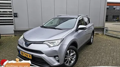 Gebruikt 2018 Toyota RAV4 Hybrid SUV | € 26.350 (Super prijs)