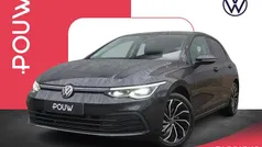 Zwart Gebruikt 2024 VW Golf VIII Business Hatchback | € 26.900 (Goede deal)