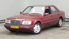 Gebruikt 1993 Mercedes E220 Sedan | € 3.975