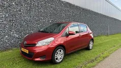 Rood Gebruikt 2012 Toyota Yaris Hatchback | € 8.495 (Eerlijke prijs)
