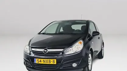 Gebruikt 2010 Opel Corsa Edition Hatchback | € 1.950 (Super prijs)